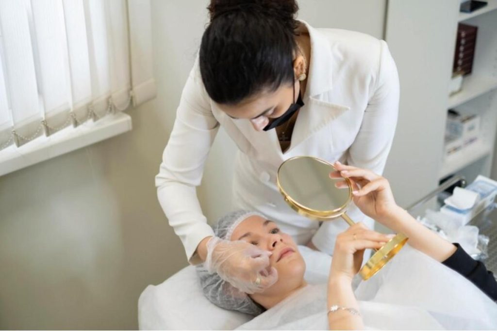 Getting consultation from professional skin care services before taking stem cell facial therapy
